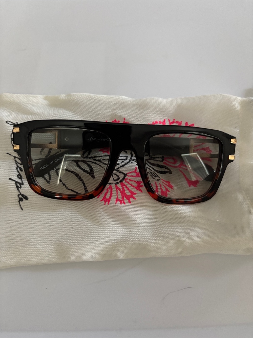 Free People NWOT Square Black Tortoiseshell Sunglasses in Bag